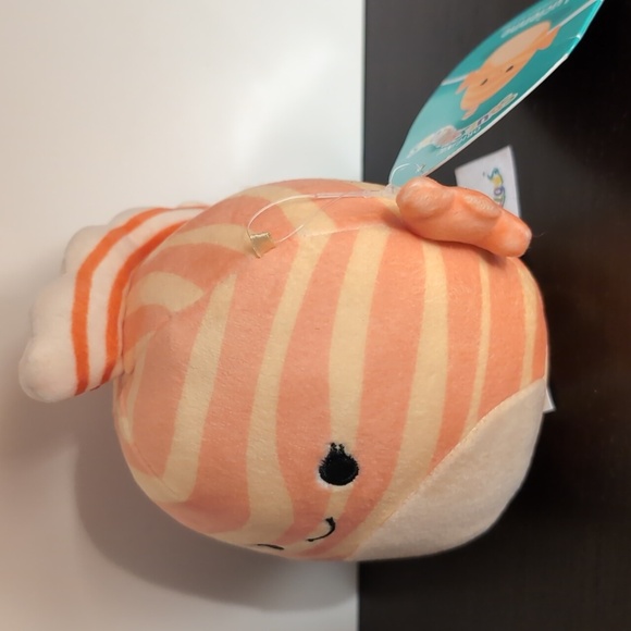 NWT, Squishmallows Lucienne the Lionfish Plush Toy. - Picture 2 of 10